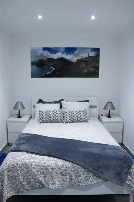 Apartamento Simples E Simpatico Horta  Ngoại thất bức ảnh
